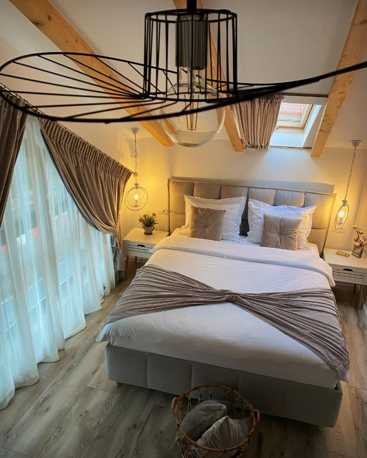 Queen'S Heart Guesthouse บราน ภายนอก รูปภาพ