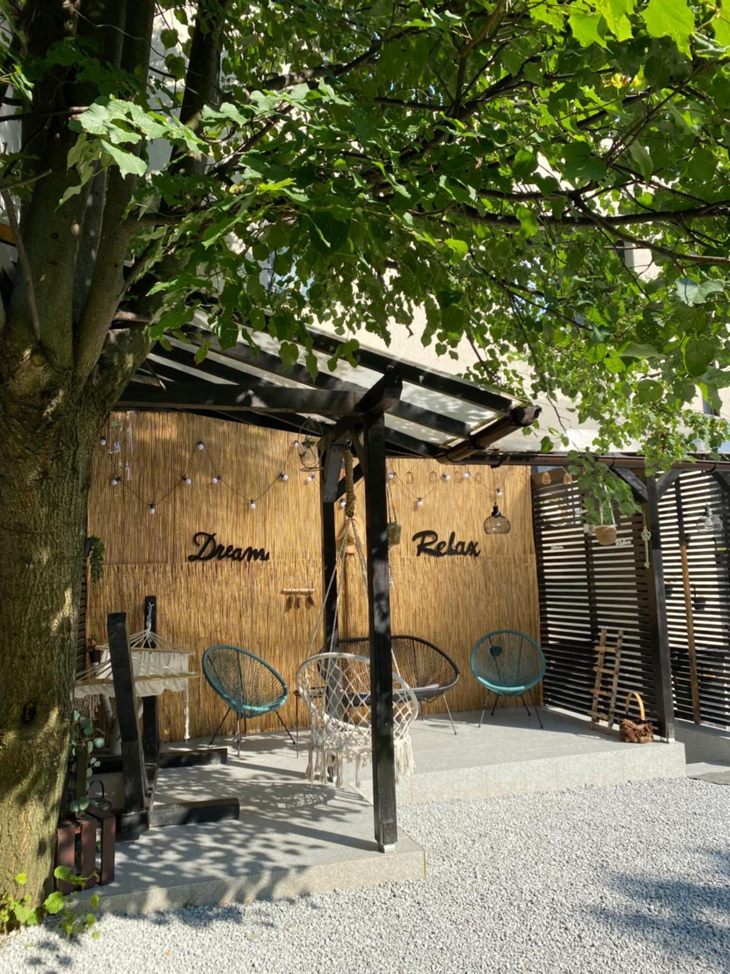 Queen'S Heart Guesthouse บราน ภายนอก รูปภาพ